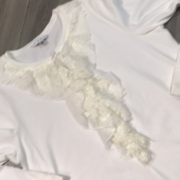 CAbi Off White Lace Ruffle Front Long Sleeve Stretch Knit T-Shirt size L - Picture 7 of 8